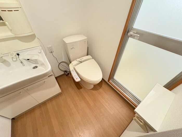 物件内観写真13　(トイレ)