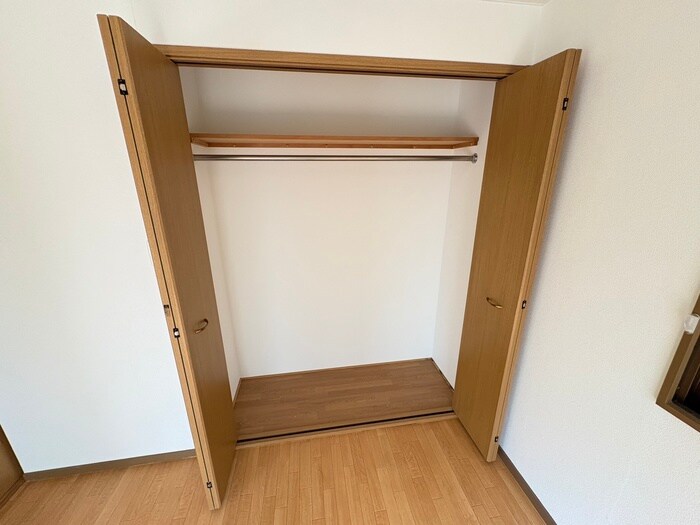物件内観写真15　(収納)