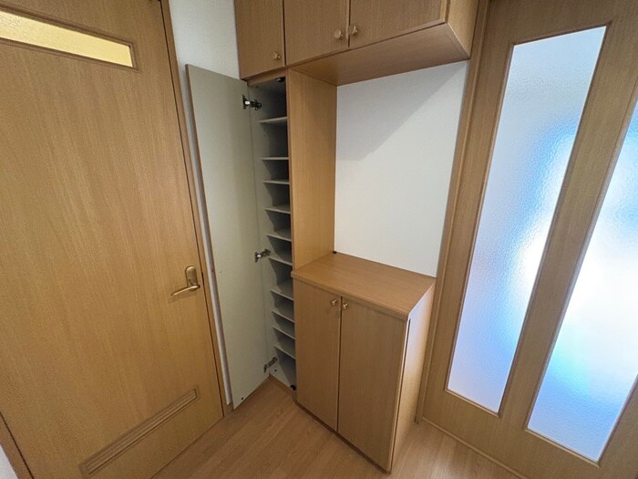 物件内観写真16　(靴箱)