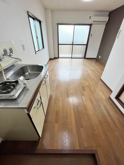 物件内観写真16　(廊下)