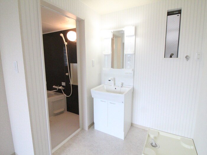 物件内観写真11　(洗面)