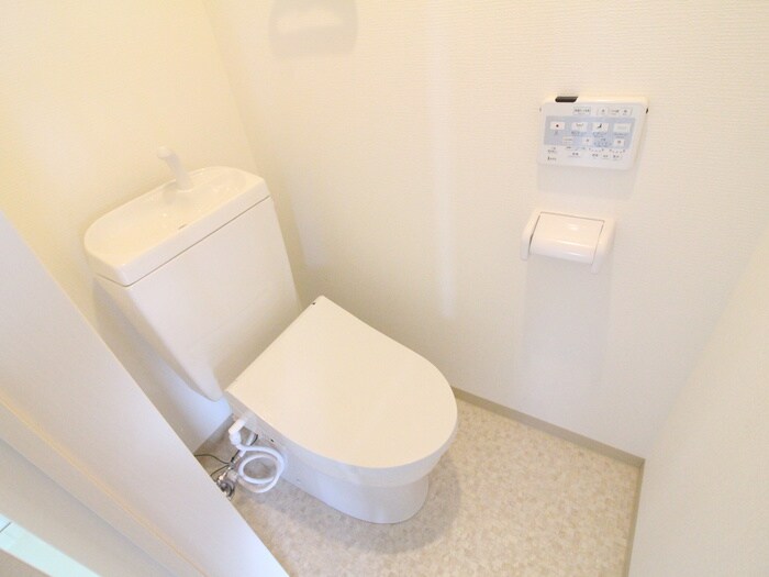 物件内観写真12　(トイレ)