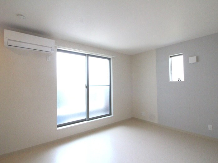 物件内観写真13　(居室)