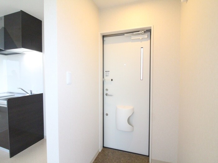 物件内観写真17　(玄関)