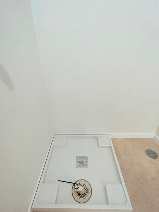 物件内観写真16　(洗濯機置場)