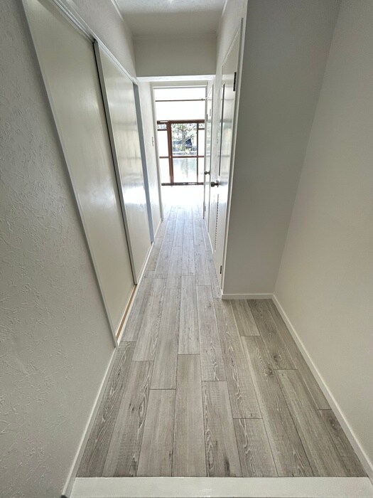 物件内観写真18　(廊下)