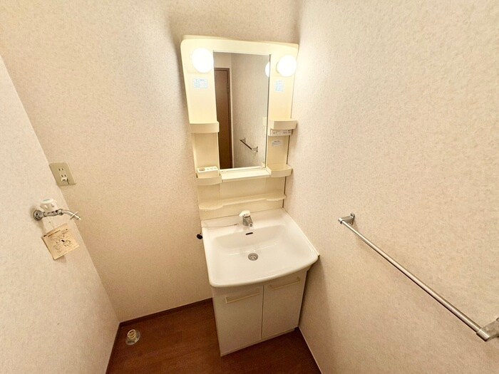 物件内観写真12　(洗面)