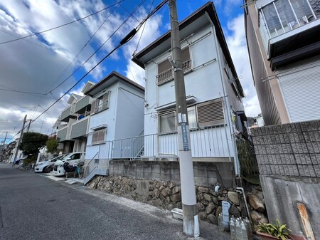 高瀬アパ－ト外観写真