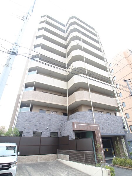 ﾌｧｰｽﾄｽﾃｰｼﾞ江坂広芝町（402）外観写真