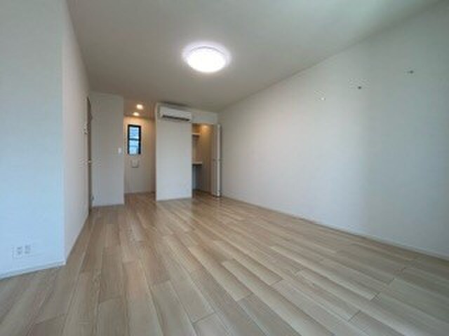 物件内観写真10　(内観写真)