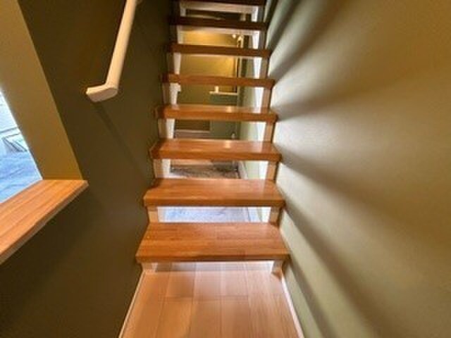 物件内観写真16　(廊下)