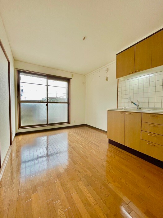 物件内観写真7　(居室)