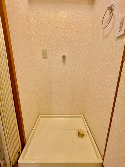 物件内観写真14　(洗濯機置場)