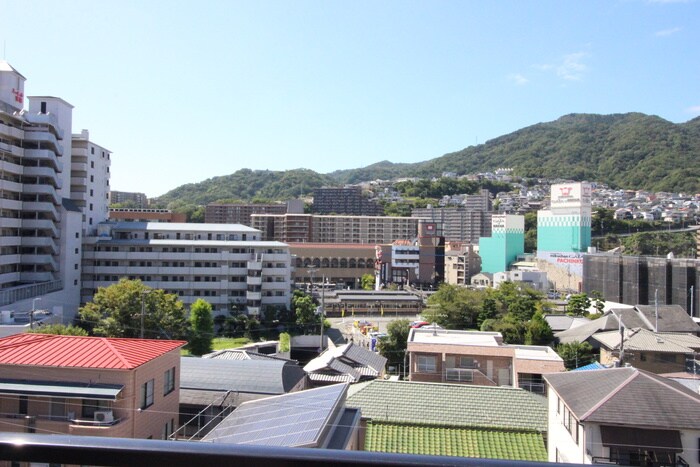 物件内観写真15　(室内からの展望)