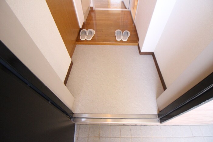 物件内観写真19　(玄関)