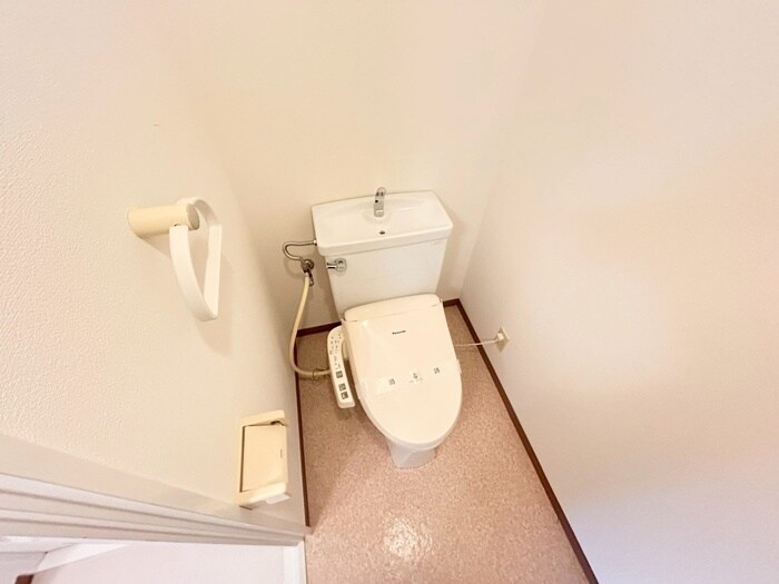 物件内観写真11　(トイレ)