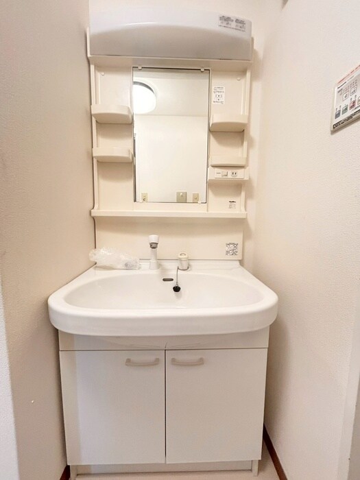 物件内観写真12　(洗面)