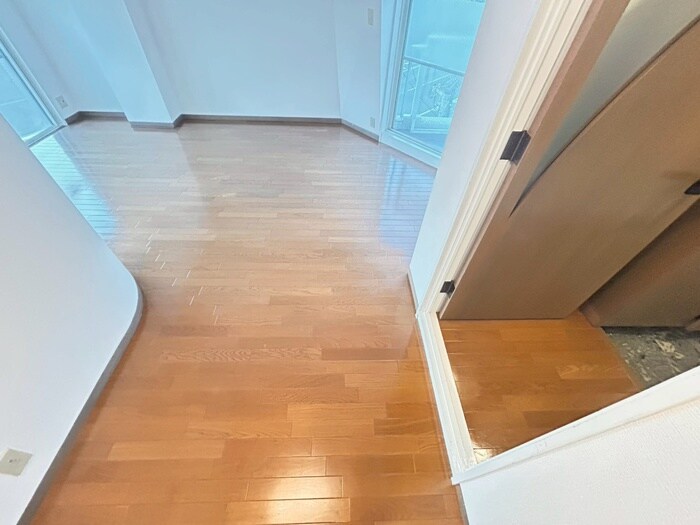 物件内観写真16　(廊下)