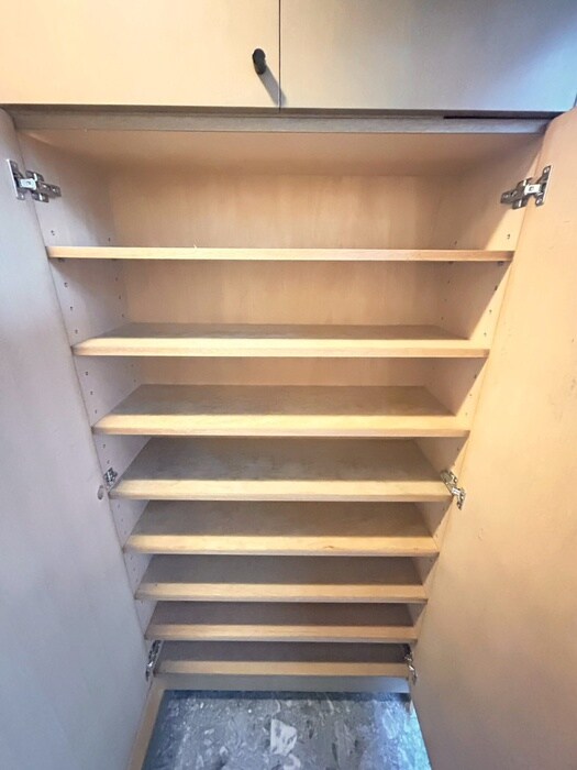 物件内観写真18　(靴箱)