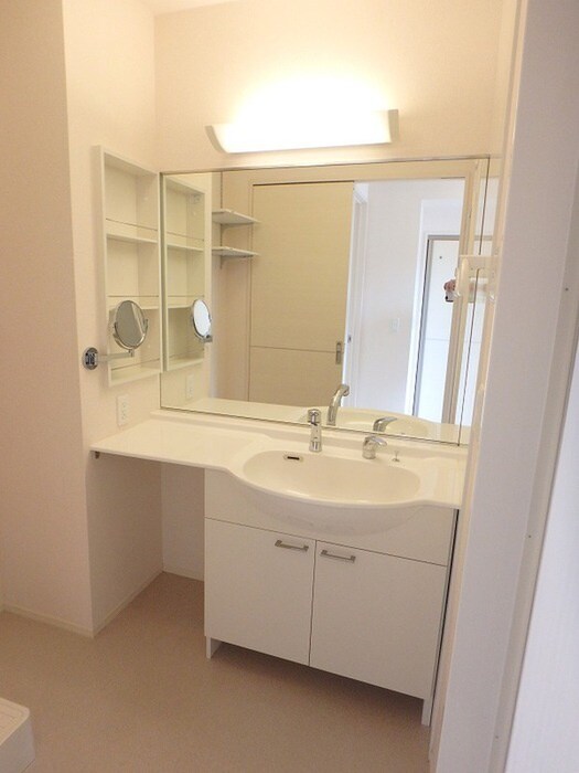 物件内観写真9　(洗面)