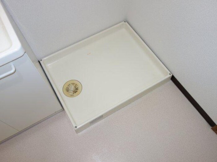 物件内観写真17　(洗濯機置場)