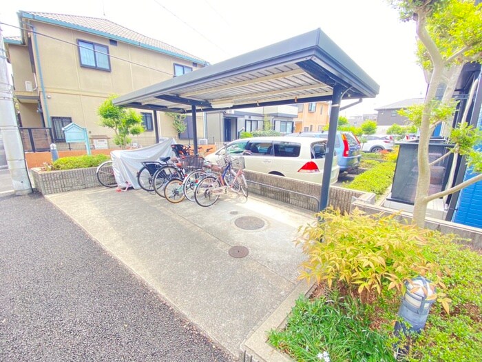 物件外観写真6　(駐輪場)