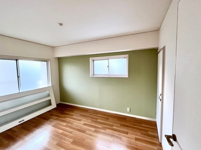 物件内観写真8　(居室)