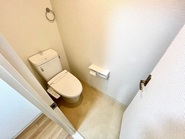 物件内観写真12　(トイレ)