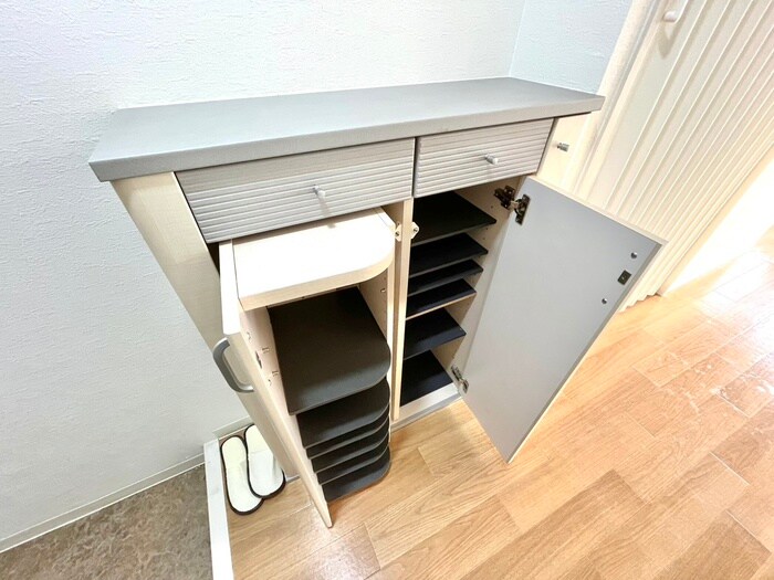 物件内観写真16　(靴箱)