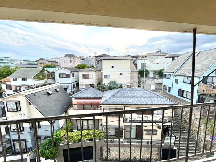 物件内観写真21　(室内からの展望)