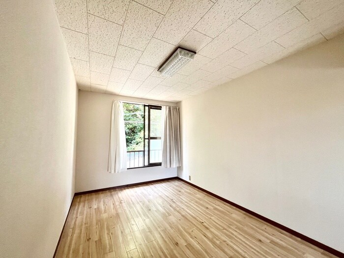 物件内観写真9　(居室)