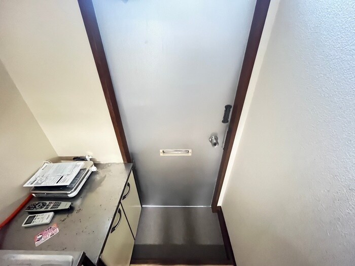 物件内観写真14　(玄関)