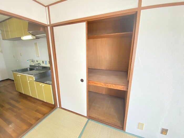 物件内観写真18　(収納)