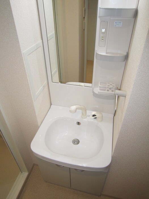 物件内観写真8　(洗面)