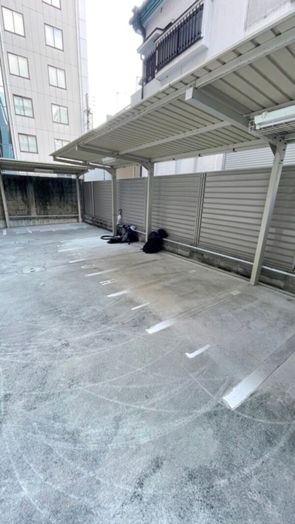 バイク置き場