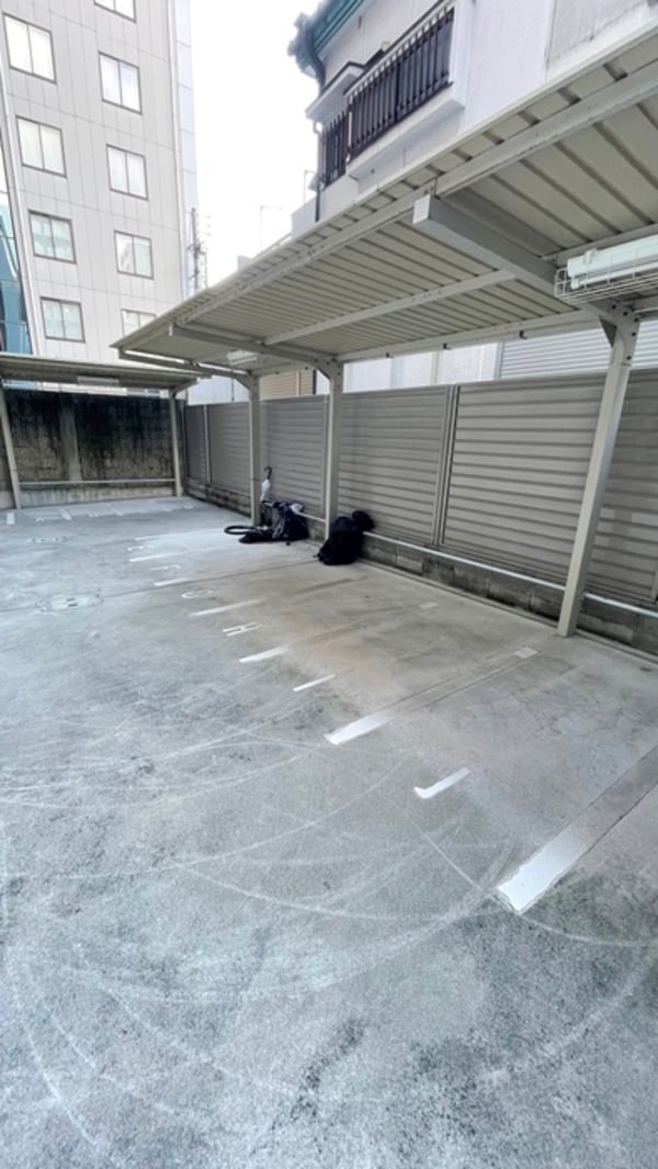 バイク置き場