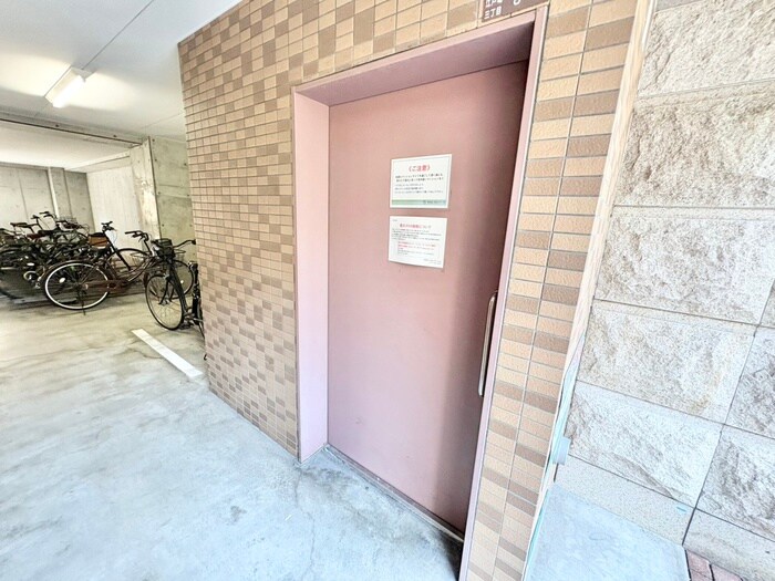 物件外観写真6　(建物設備)