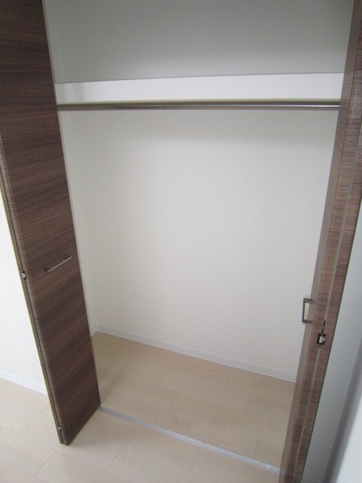 物件内観写真15　(収納)