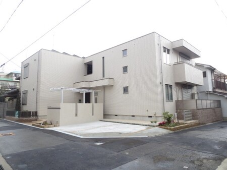 メゾンクローバー塚口外観写真