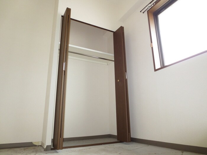 物件内観写真17　(収納)