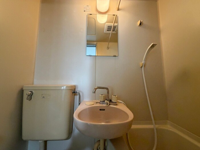 物件内観写真15　(洗面)