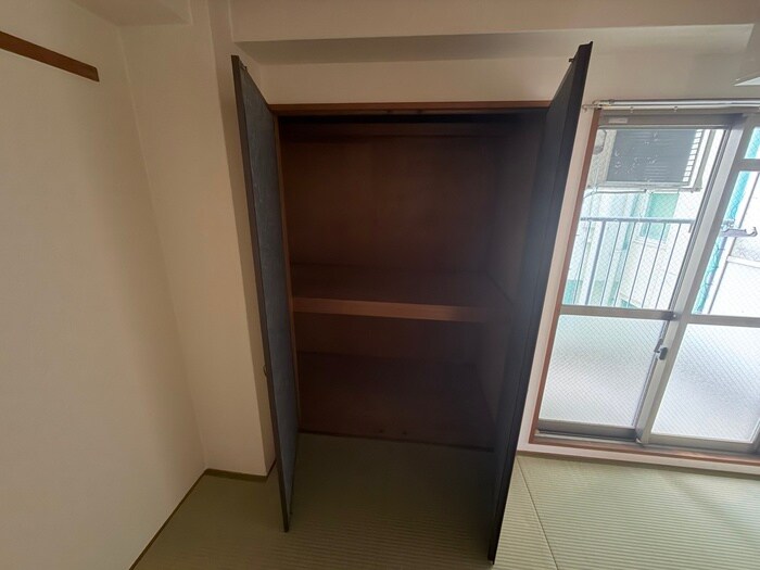 物件内観写真16　(収納)