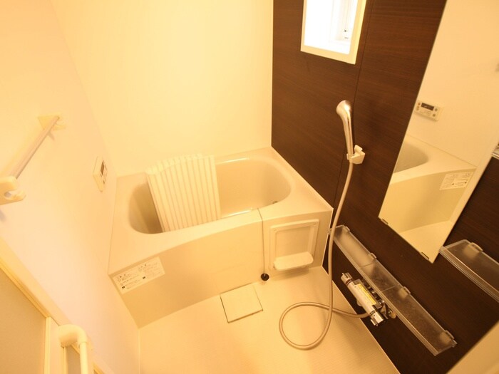 物件内観写真12　(バス／シャワールーム等)