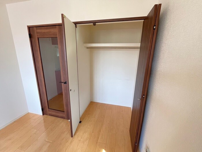 物件内観写真15　(収納)