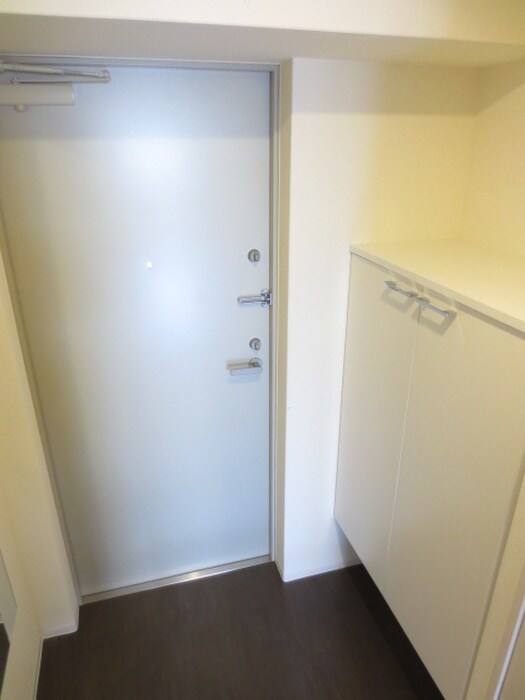 物件内観写真17　(玄関)