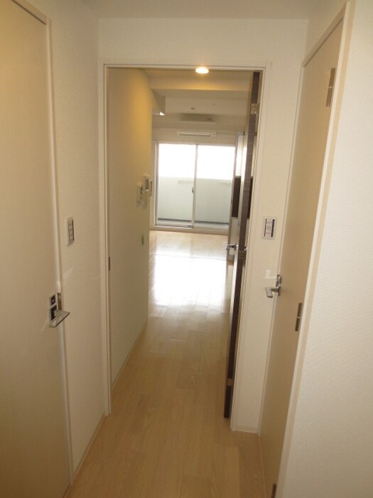 物件内観写真20　(廊下)
