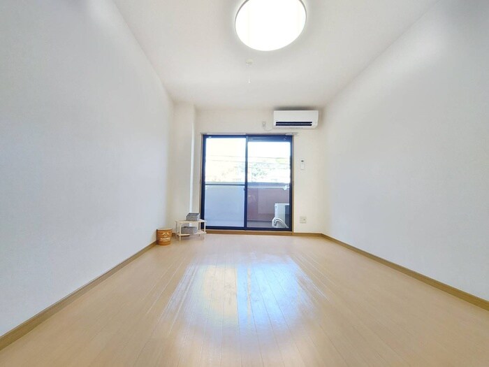 物件内観写真9　(居室)