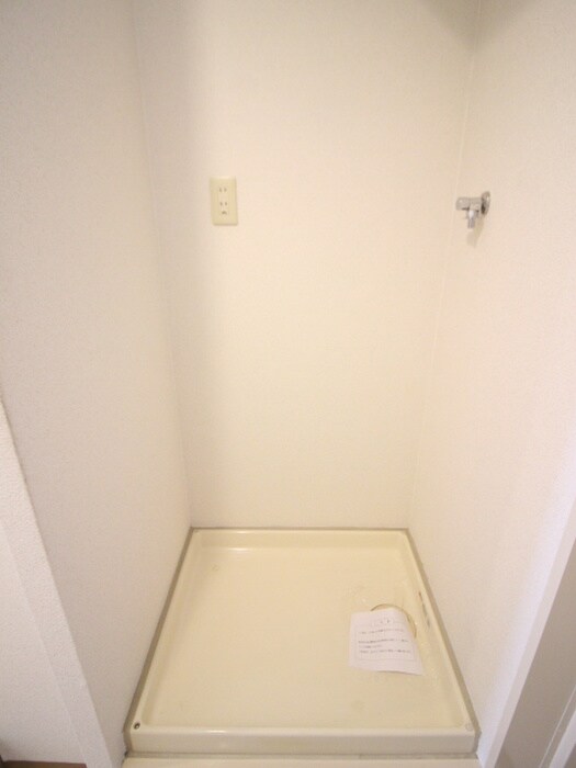 ライズイングサンの洗濯機置場