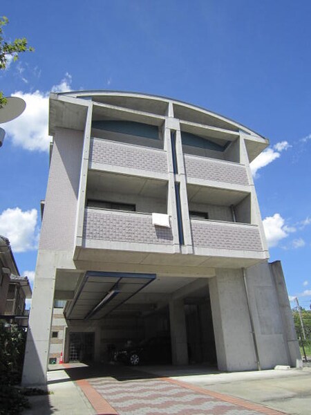 ランブラス南長岡京外観写真