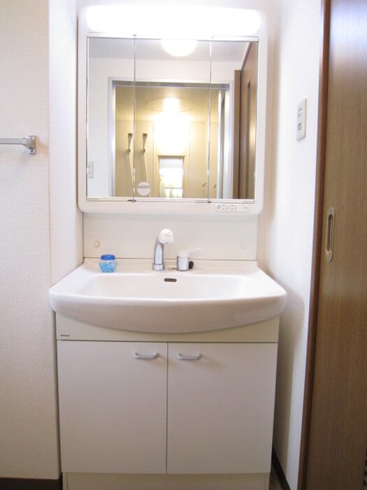 物件内観写真11　(洗面)